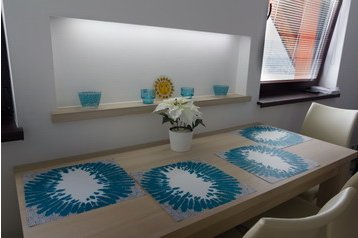 Vasaras māja Valča 8